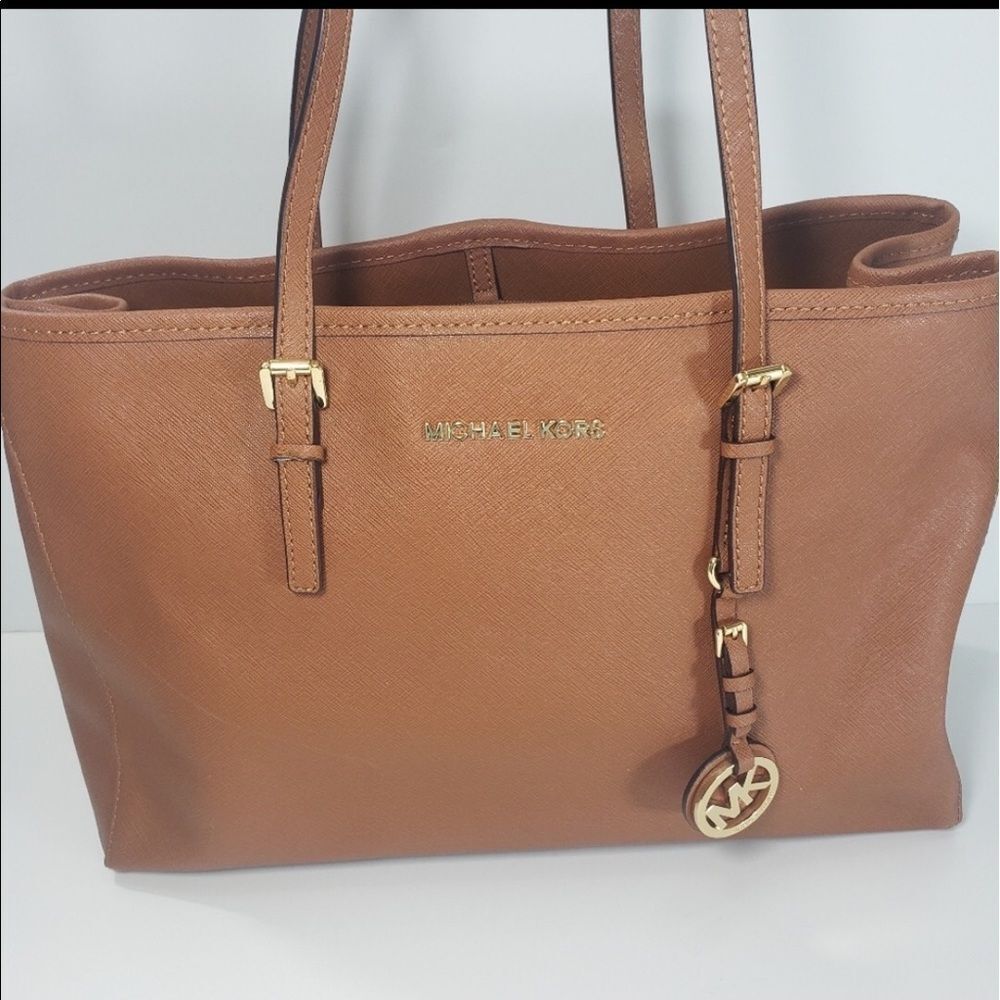 Michael Kors Jet Set travel tote bag - Picture 9 of 15